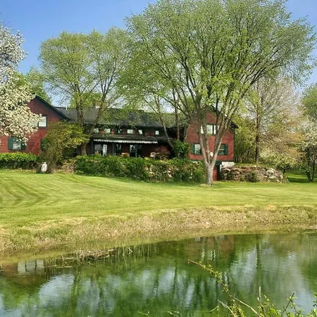 Old Orchard House Vila
